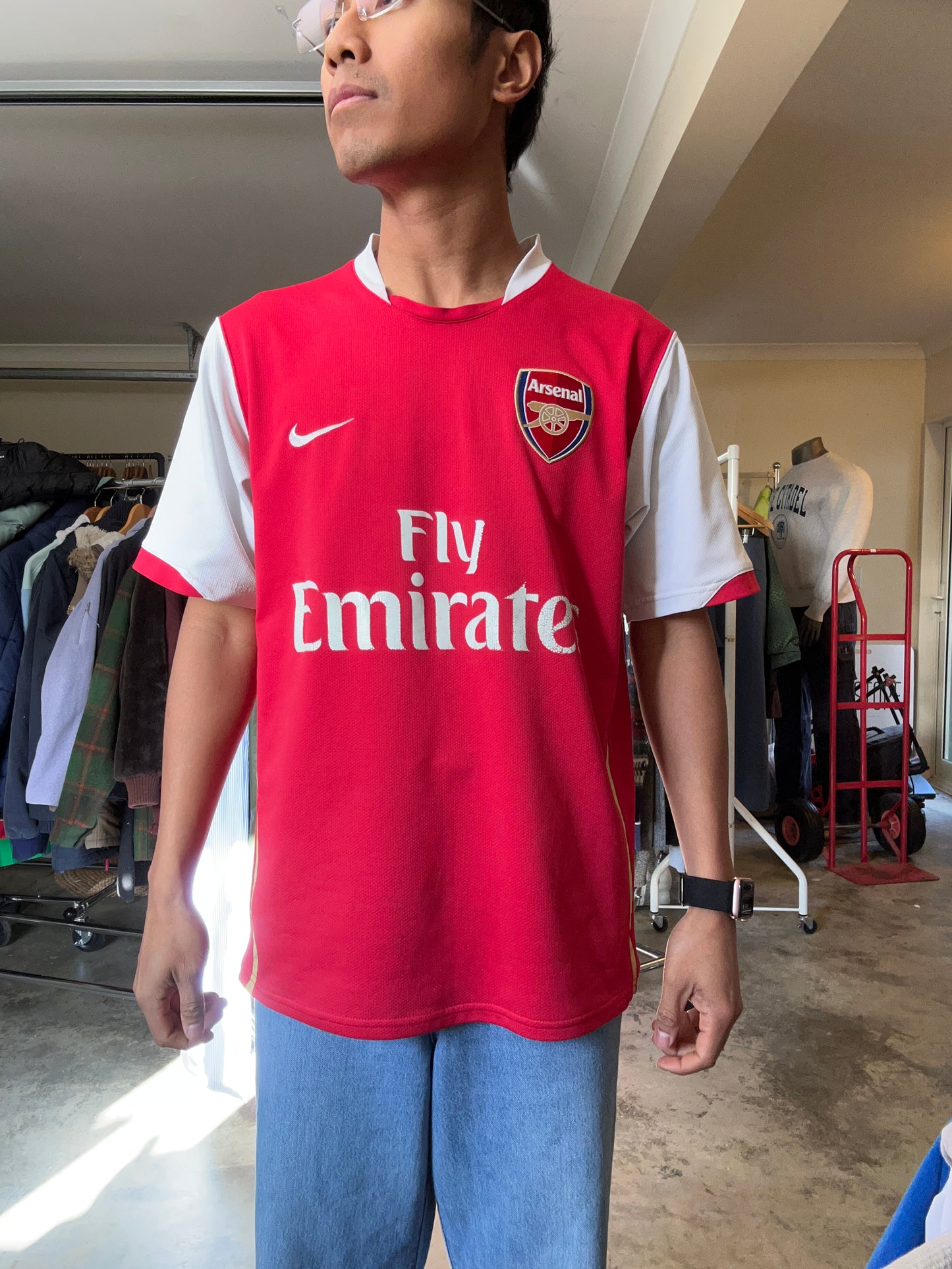 Laege Nike Arsenal Football Jersey from the 2006-2008 home kit. Red