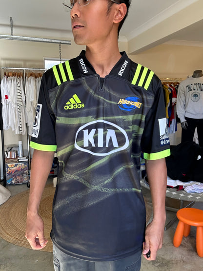 Adidas Hurricanes Super Rugby jersey,from the 2018 season size Large Black