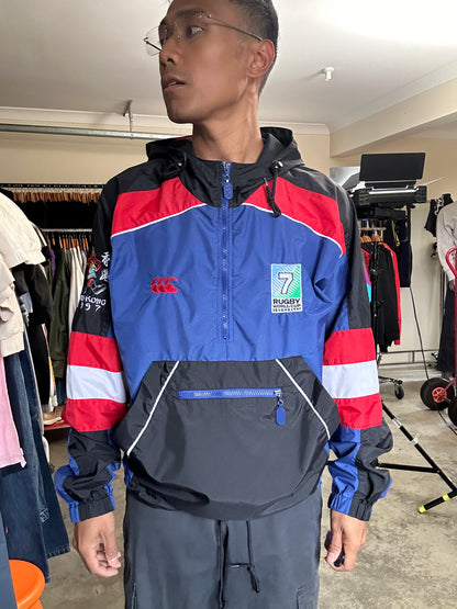 rare vintage Canterbury of New Zealand hooded anorak jacket from the 1997 Hong Kong Rugby World Cup Sevens Large