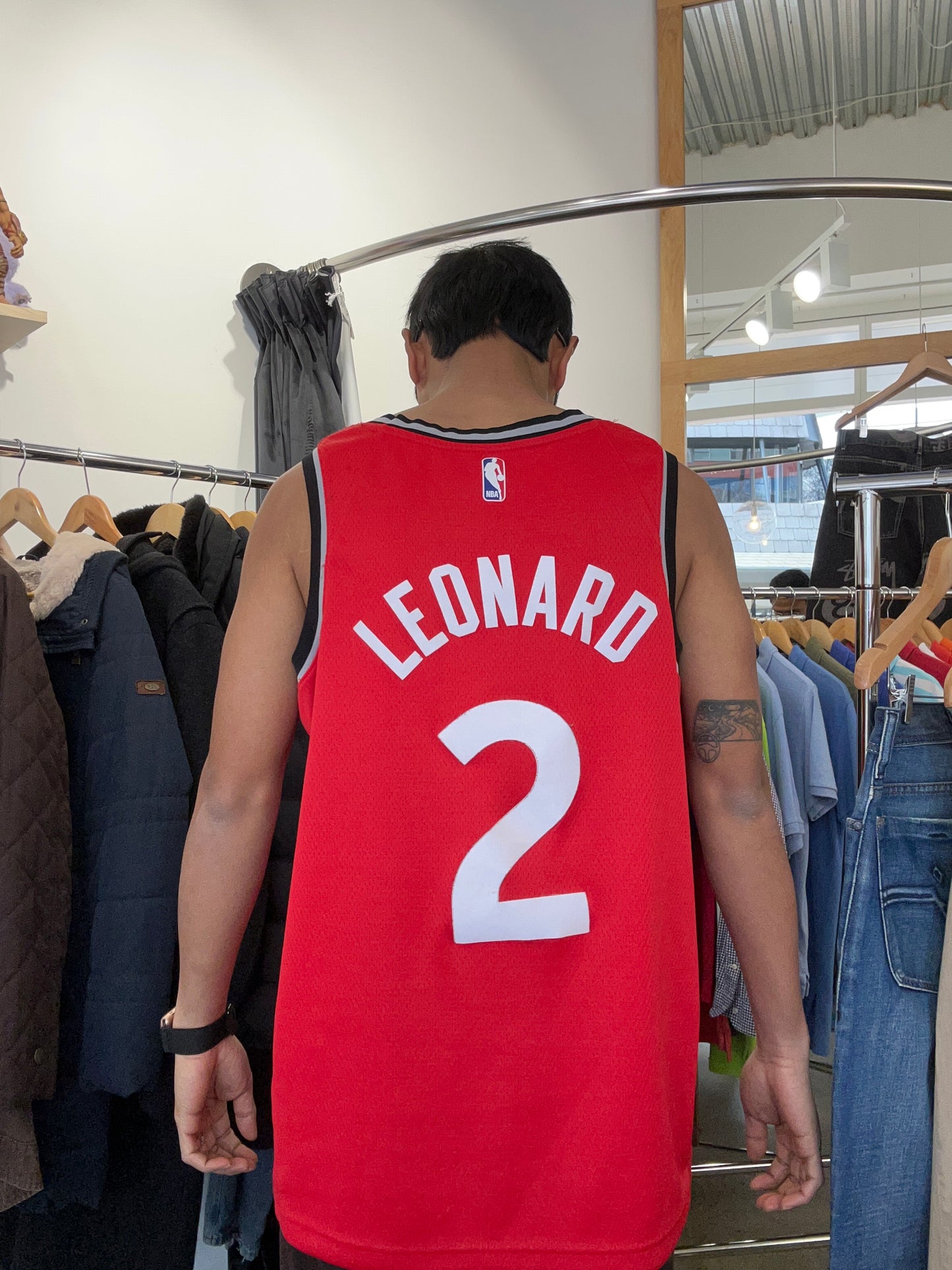Nike Toronto Raptors Kawhi Leonard Icon Edition Swingman jersey from his 2018–2019 championship season Large