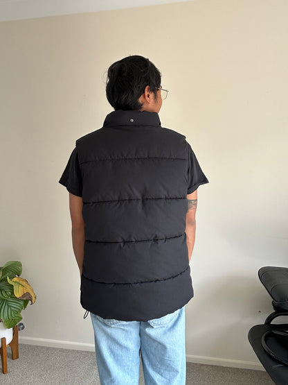 Champion Rochester Puffer Vest in black polyester Detachable Hood Medium