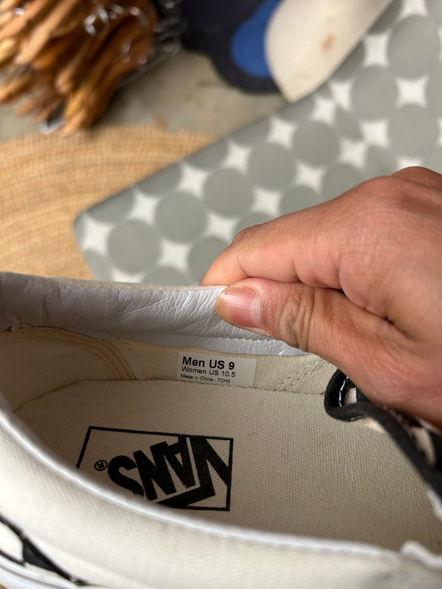 Vans Classic Slip-On sneakers in the iconic black and white checkerboard print size 9mens 10.5womens