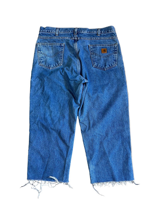 Carhartt Chopped flannel-lined denim jeans are vintage workwear, often featuring a relaxed fit, a 100% cotton denim exterior, and a warm flannel lining size 38 Waist
