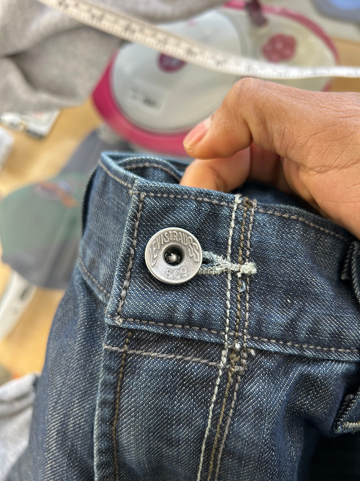 Levi's 514 Slim Straight Jeans featuring unique back flap pockets and a twisted seam design size 32
