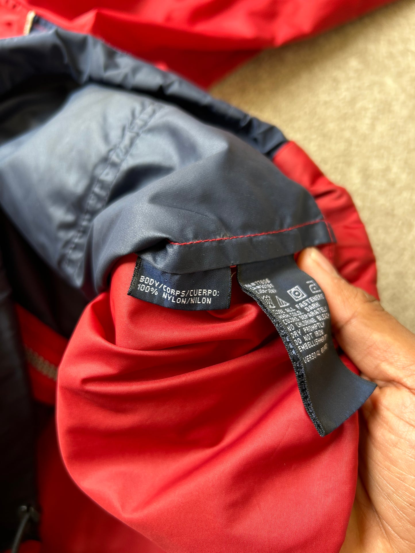 Vintage Tommy Hilfiger Hooded Rain Jacket Nylon size Large Red
