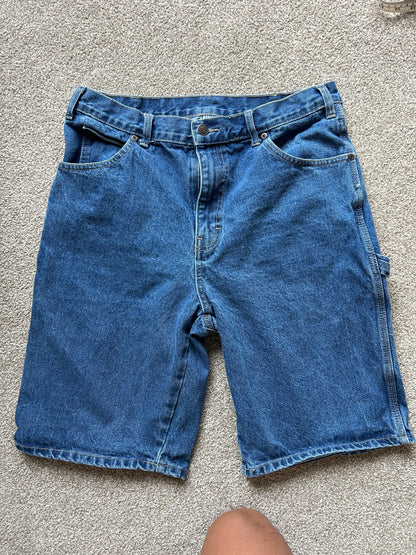 Dickies 11" Relaxed Fit Denim Carpenter Shorts in a stone-washed indigo color size 32