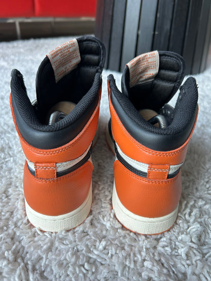 Air Jordan 1 High OG
Shattered Backboard size 5 Men's