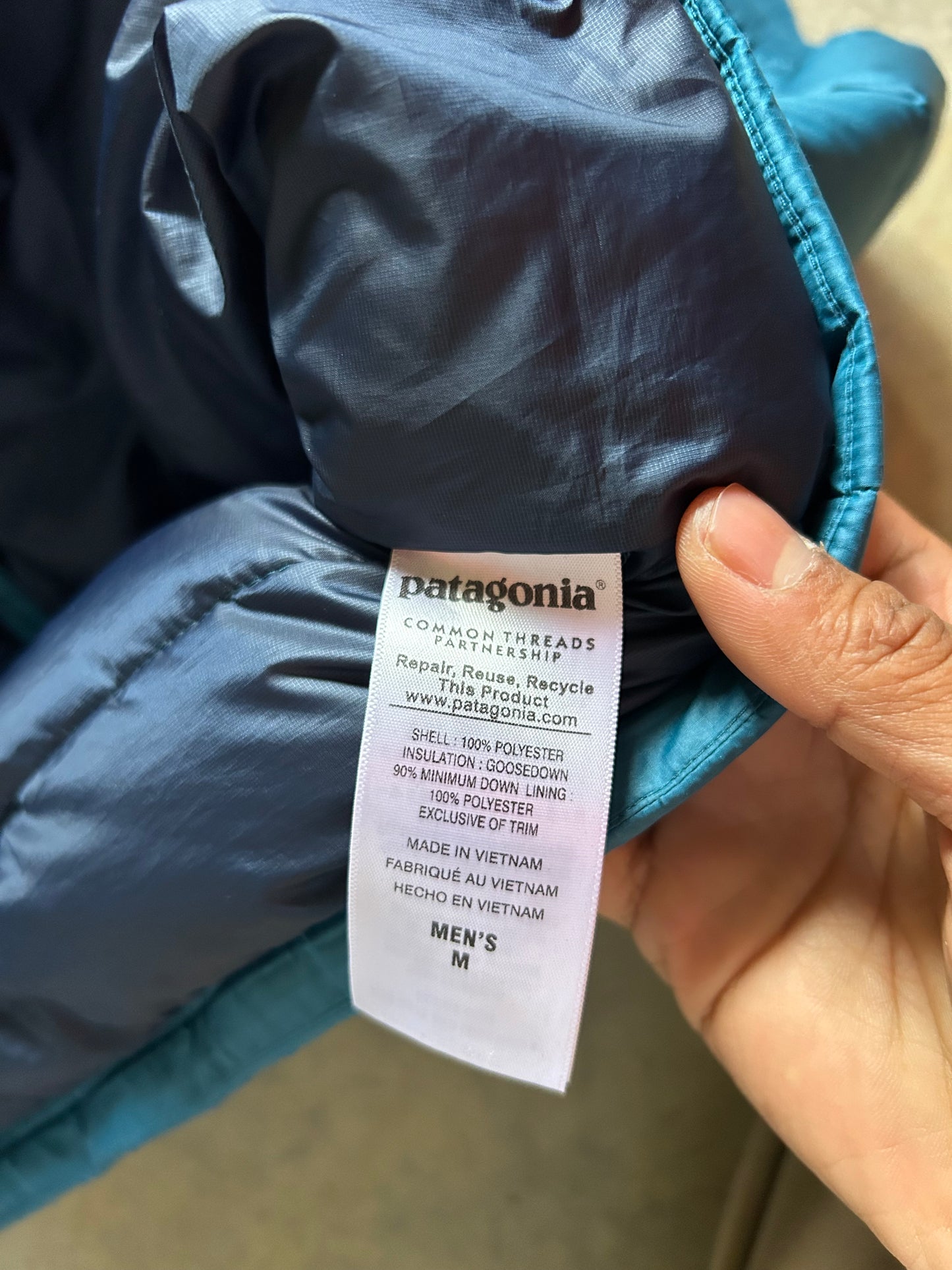 Patagonia Men's Down Sweater Vest Blue Mens Medium Fall 2016