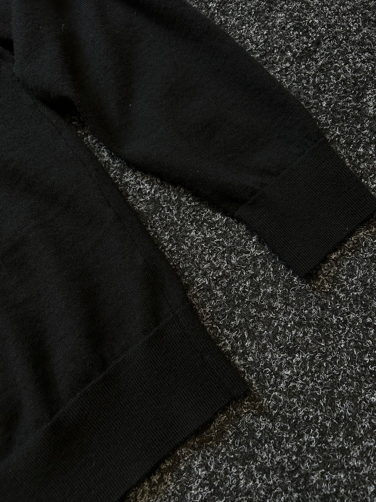 Skyland ZQrx Merino Crew Black Barkers Sweater Medium