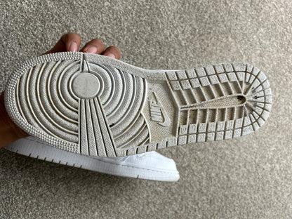 Jordan Air Jordan 1 Low "Triple White" Size 8 Mens Eu 41 ,26CM