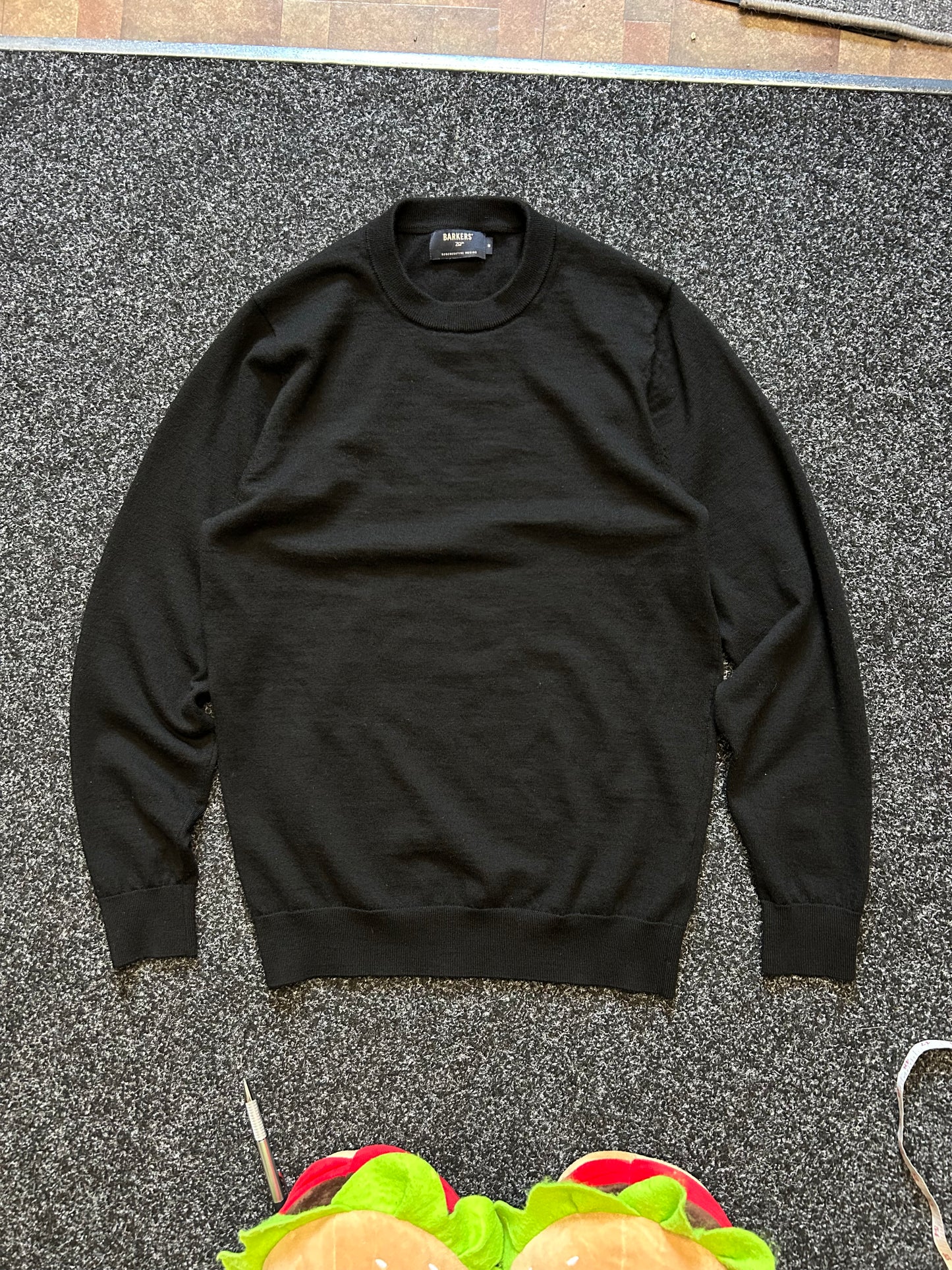 Skyland ZQrx Merino Crew Black Barkers Sweater Medium