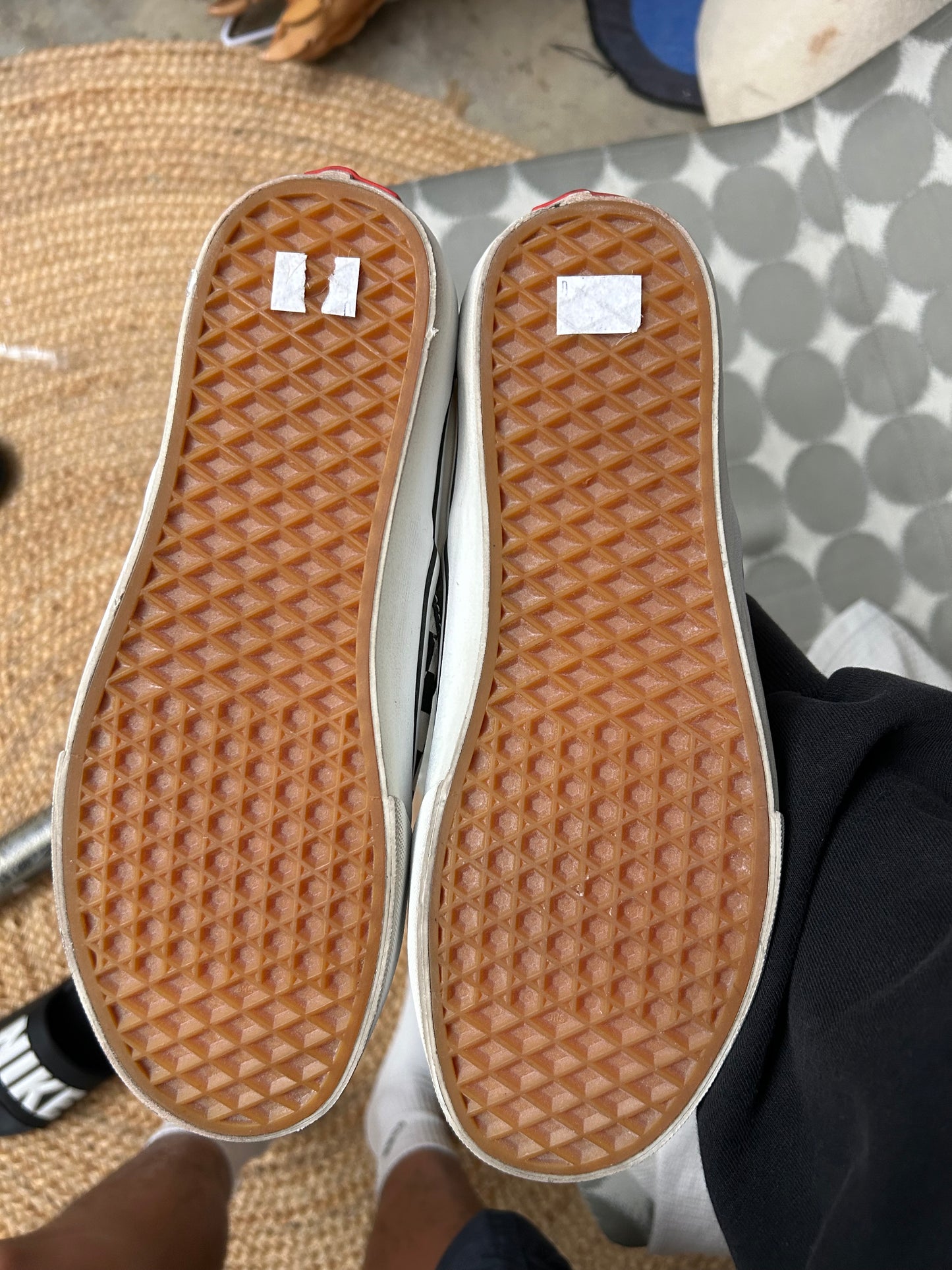 Vans Classic Slip-On sneakers in the iconic black and white checkerboard print size 9mens 10.5womens