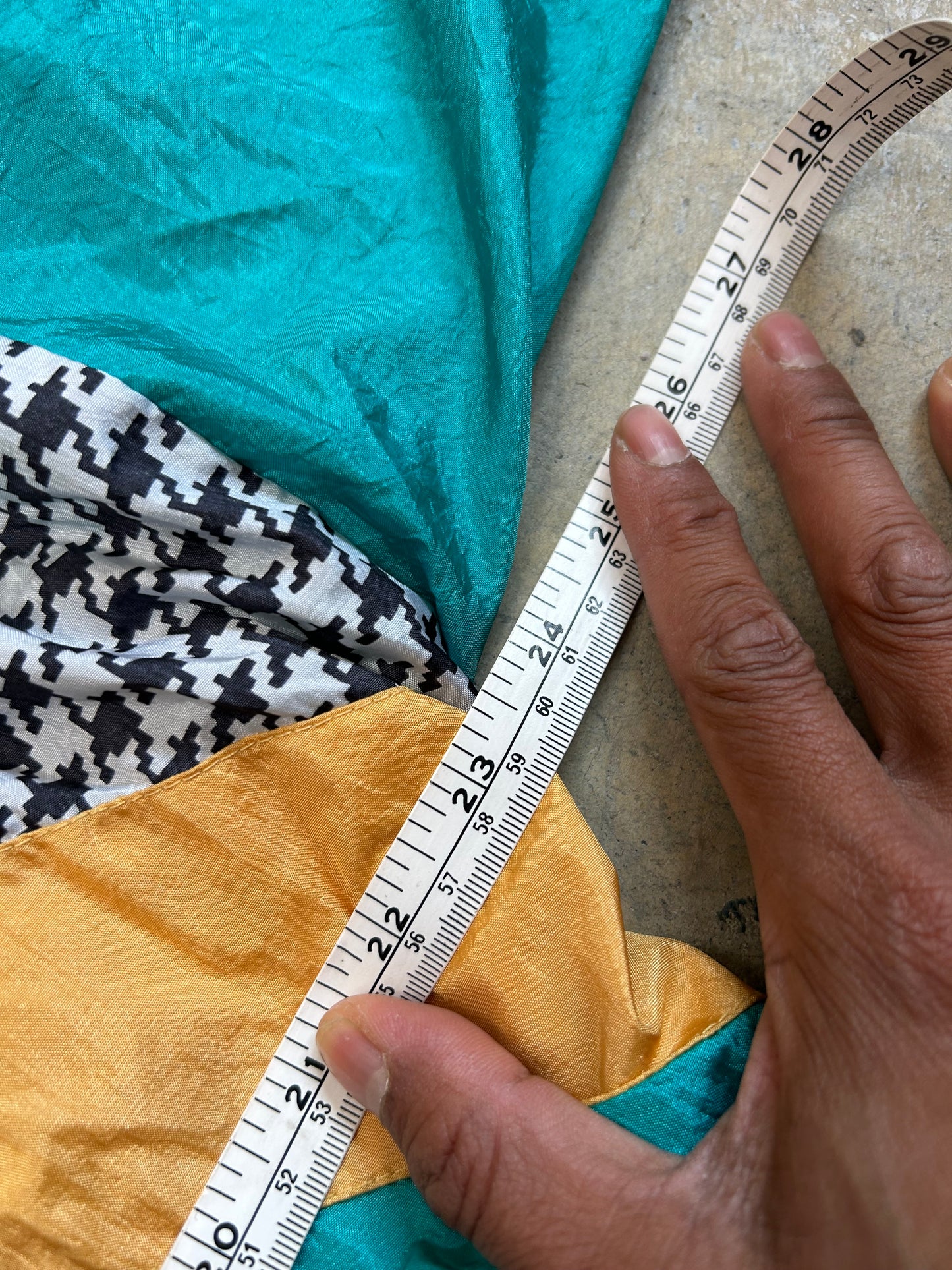 vintage London Fog teal green windbreaker jacket featuring a floral pattern and houndstooth Medium Green