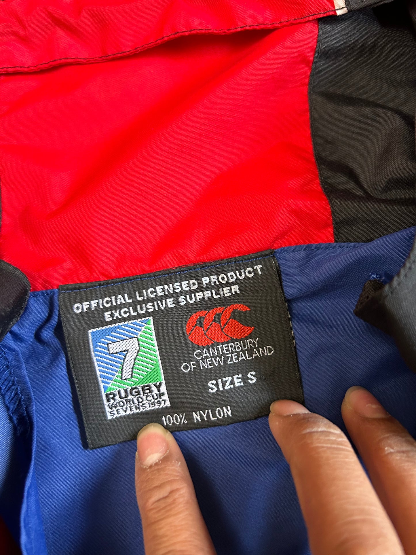 rare vintage Canterbury of New Zealand hooded anorak jacket from the 1997 Hong Kong Rugby World Cup Sevens Large