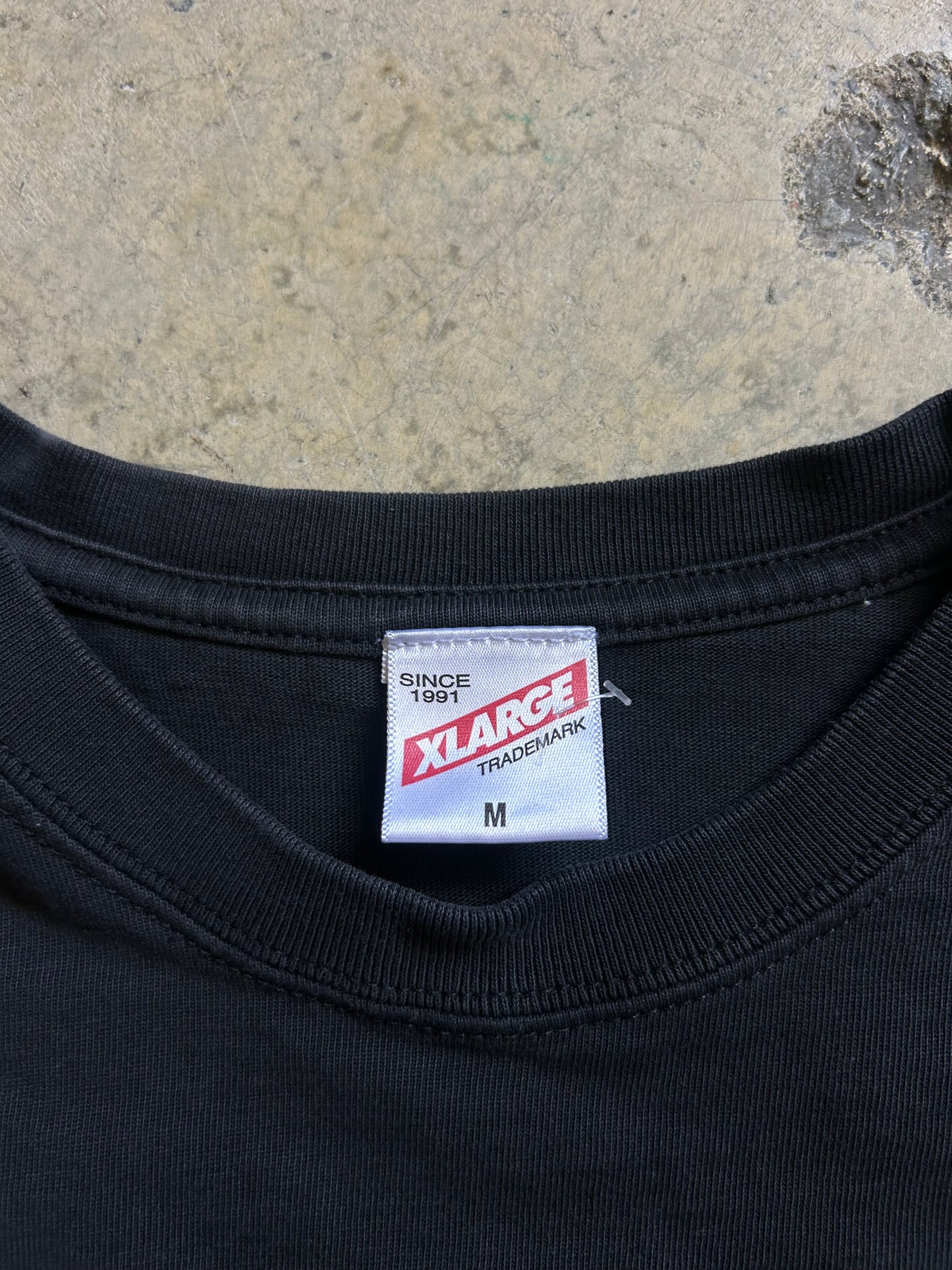 black XLarge Embroidered t-shirt Size Large Black