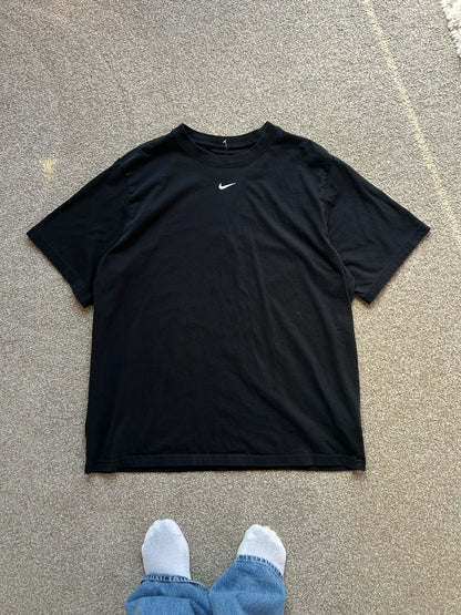Nike Sportswear Essentials T-Shirt Center Swoosh Black XL