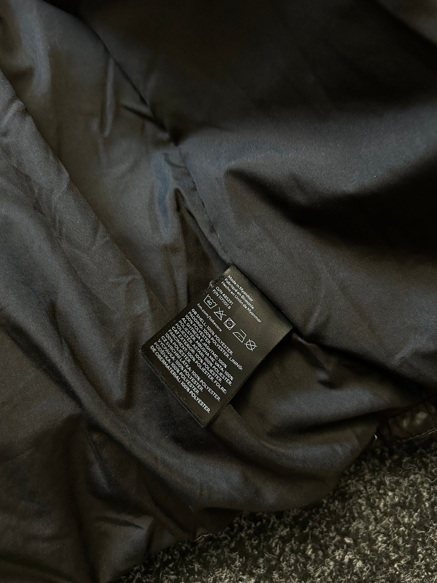 H&M Black Medium HOODED PUFFER JACKET