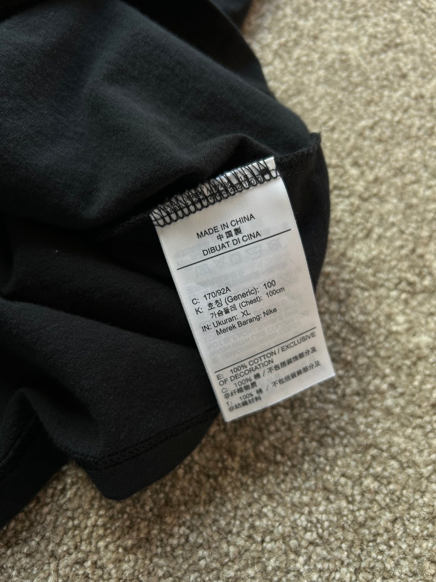 Nike Sportswear Essentials T-Shirt Center Swoosh Black XL