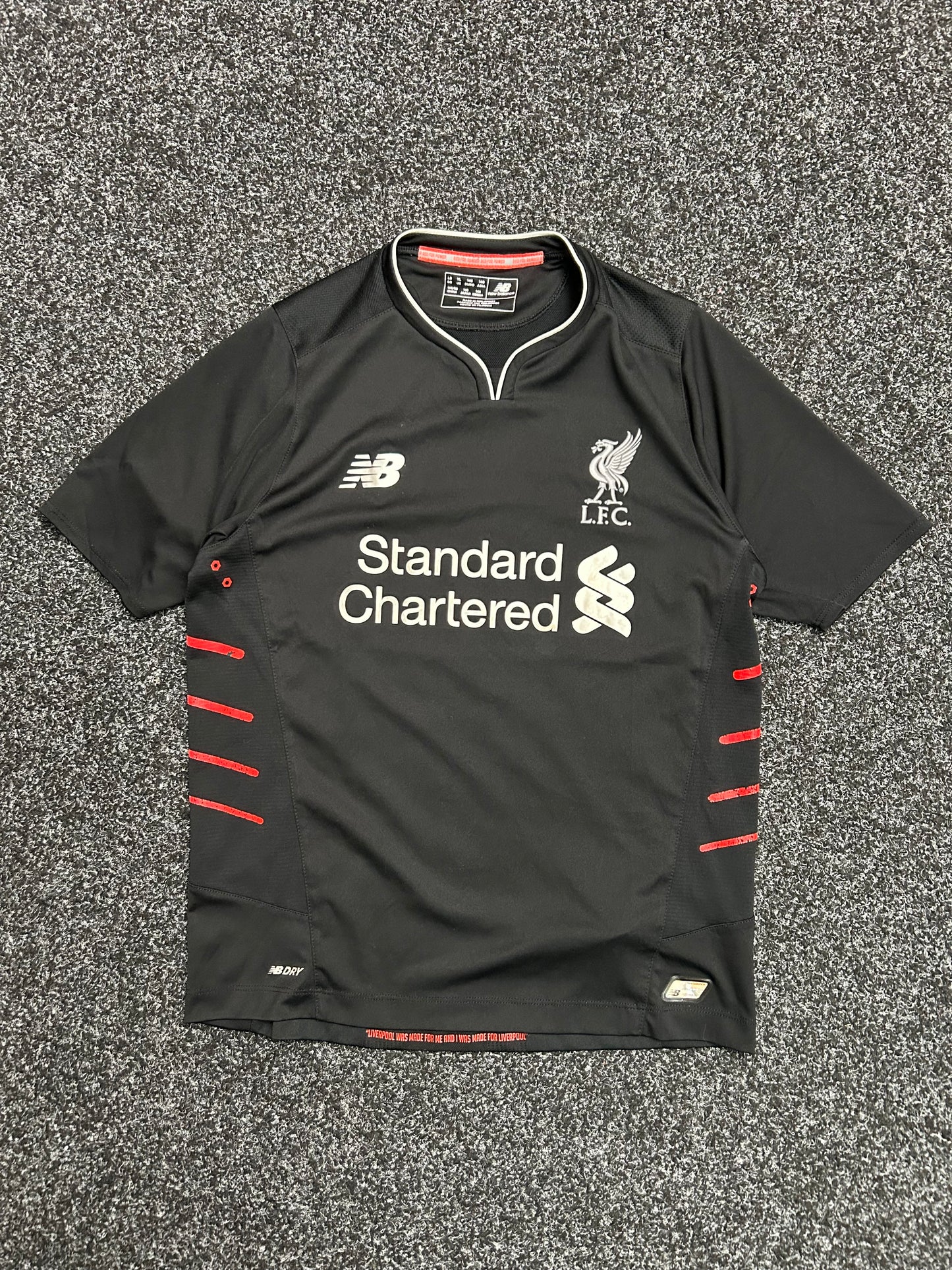 2016-17 Liverpool New Balance Away Shirt Black Small