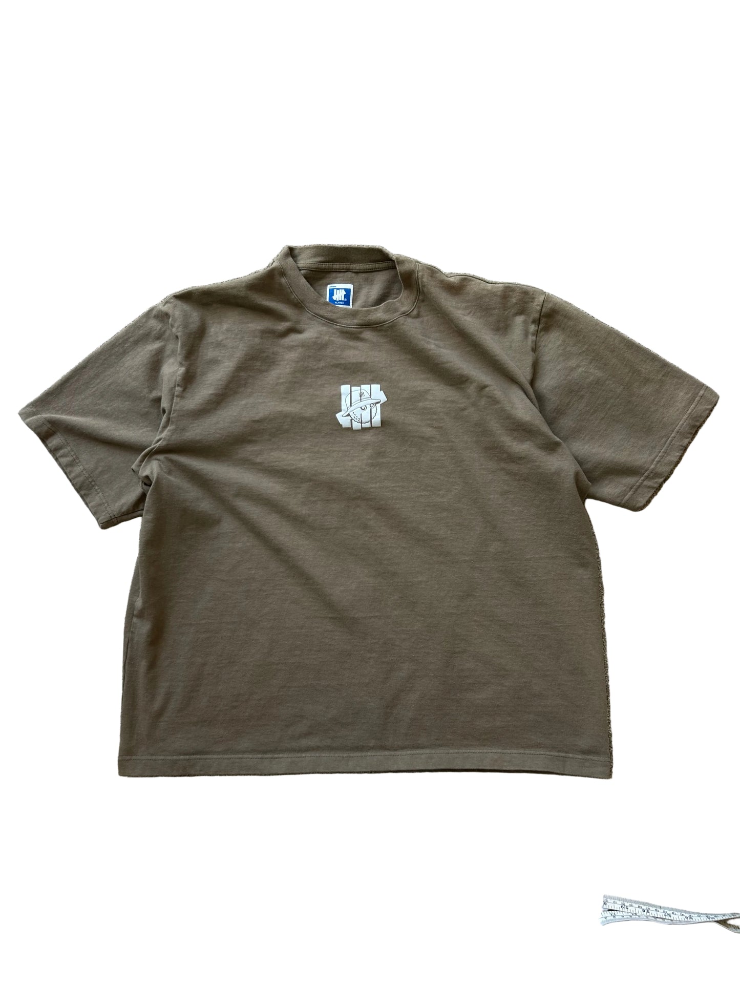 olive green Undefeated t-shirt, a collaboration  Malbon x Undefeated collection Cropped XL