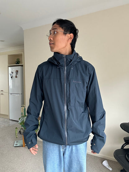 Macpac Men's Lightweight Jacket in Navy Blue Medium Nylon Pertex