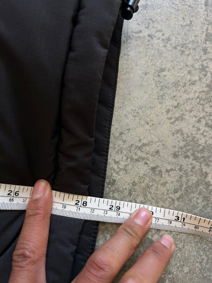 black puffer gilet resembles the Men's Regular Fit Water-repellent puffer vest from Absent XL