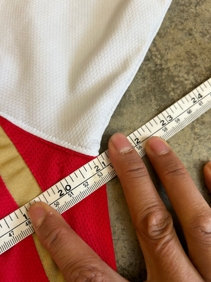 Laege Nike Arsenal Football Jersey from the 2006-2008 home kit. Red