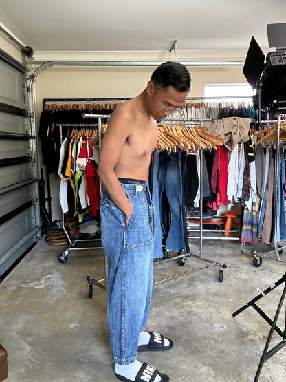 Smoking Life barrel-leg denim jeans size 30 Medium