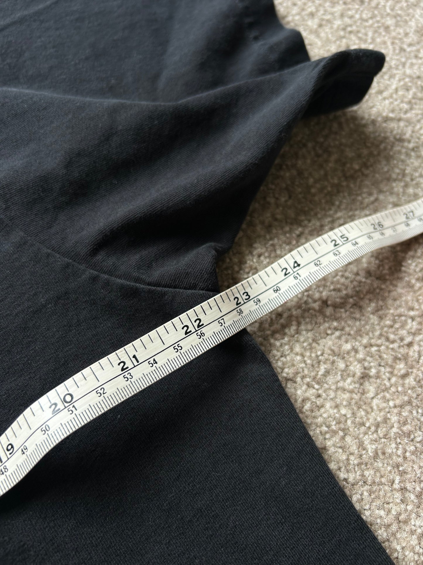 Uniqlo Berserk Graphic Tee Black XL Tshirt