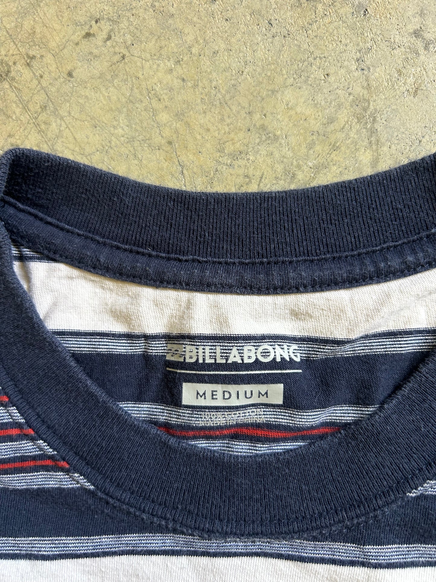 men's striped short-sleeve t-shirt from the brand Billabong Medium Purple