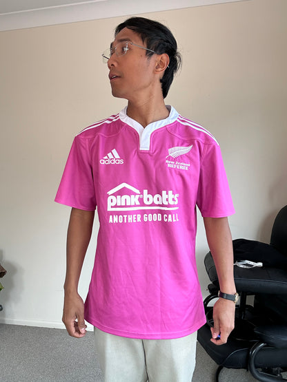 Adidas New Zealand All Blacks rugby referee jersey, featuring the Pink Batts sponsor logo Medium 2013