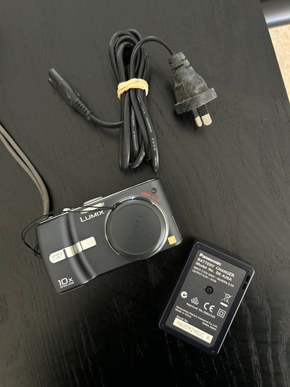 The Lumix DMC-TZ1 - the world’s smallest 10x optical zoom digital still camera
