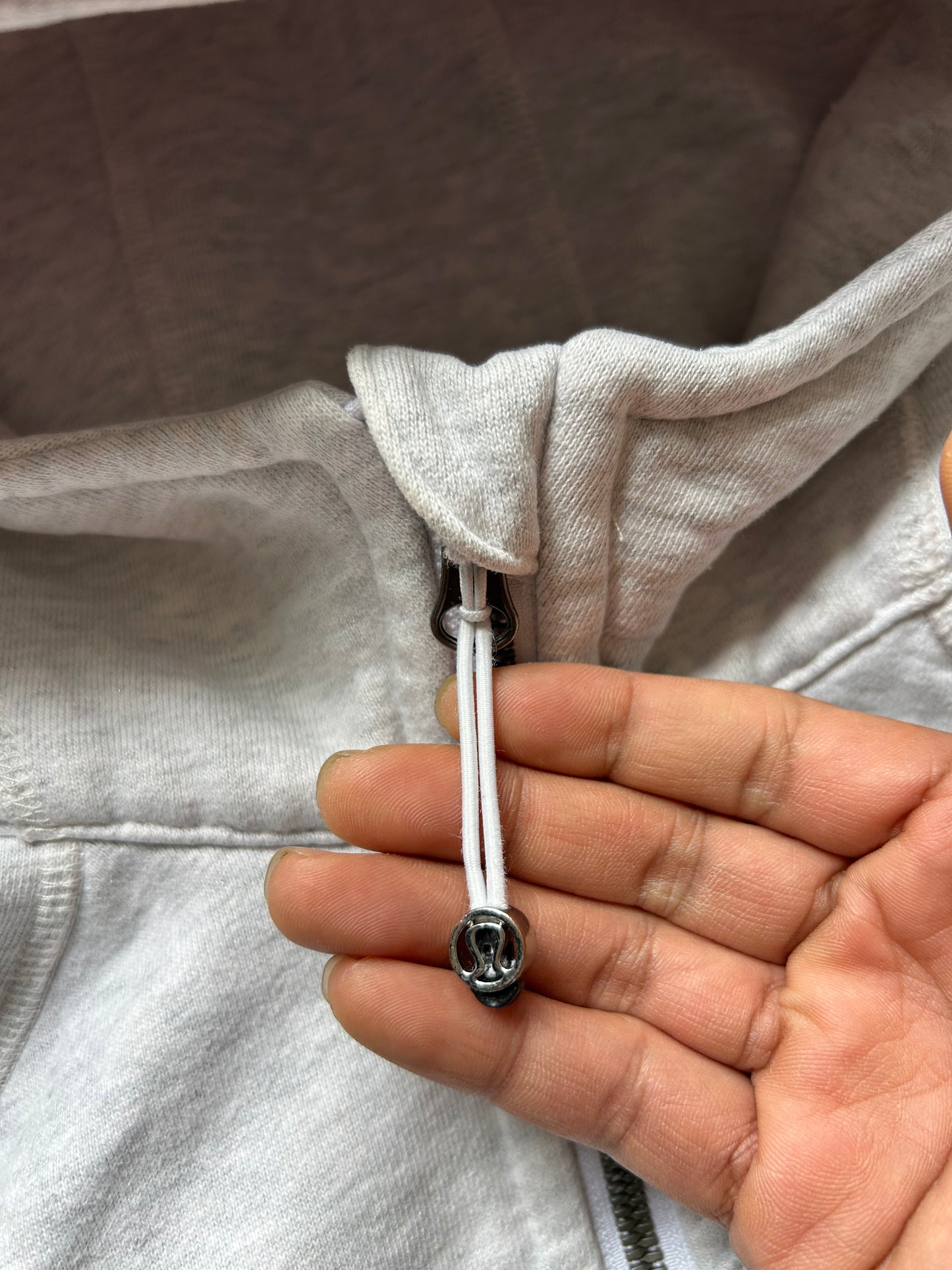 Lululemon Scuba Full-Zip Hoodie in a light grey size 4 Pink Logo
