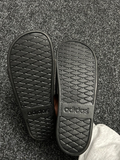ADILETTE COMFORT SLIDES size 9