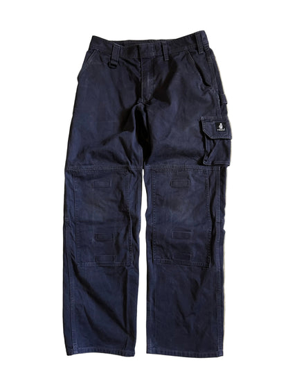 Mascot Kneepad Pockets: These pants feature integrated, bottom-loading pockets designed for kneepad inserts, essential for manual labor. size 34 Grey