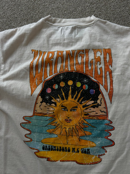 Wrangler short-sleeve graphic T-shirt in an off-white or cream color Large