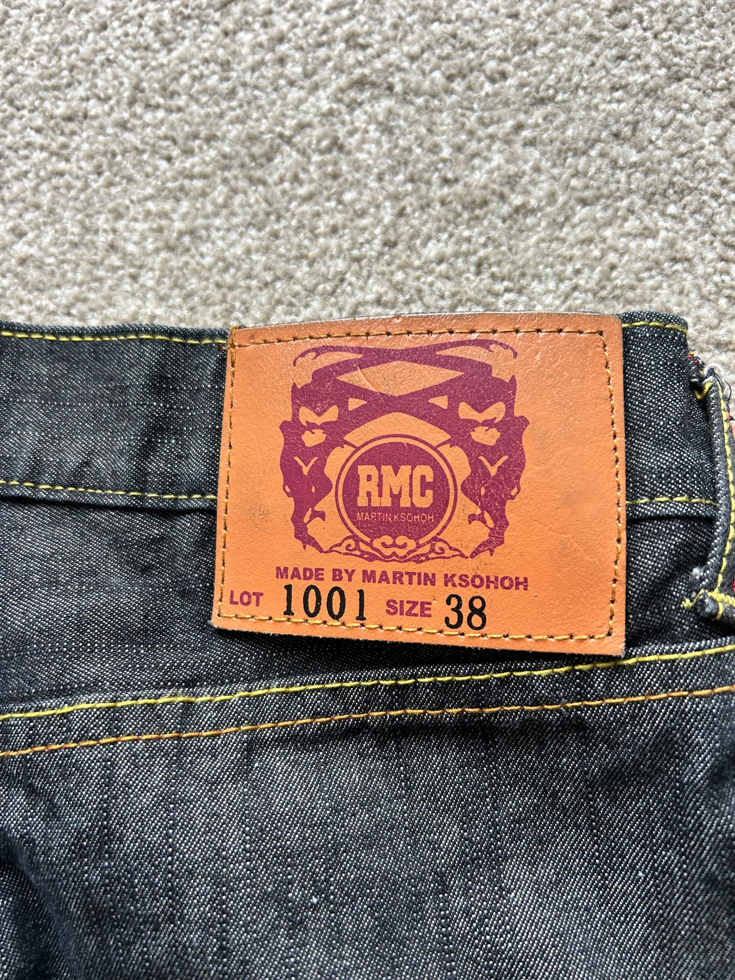 Vintahe RMC Martin Ksohoh wide-leg denim jeans with embroidered skull and rose graphics. size 35 waist