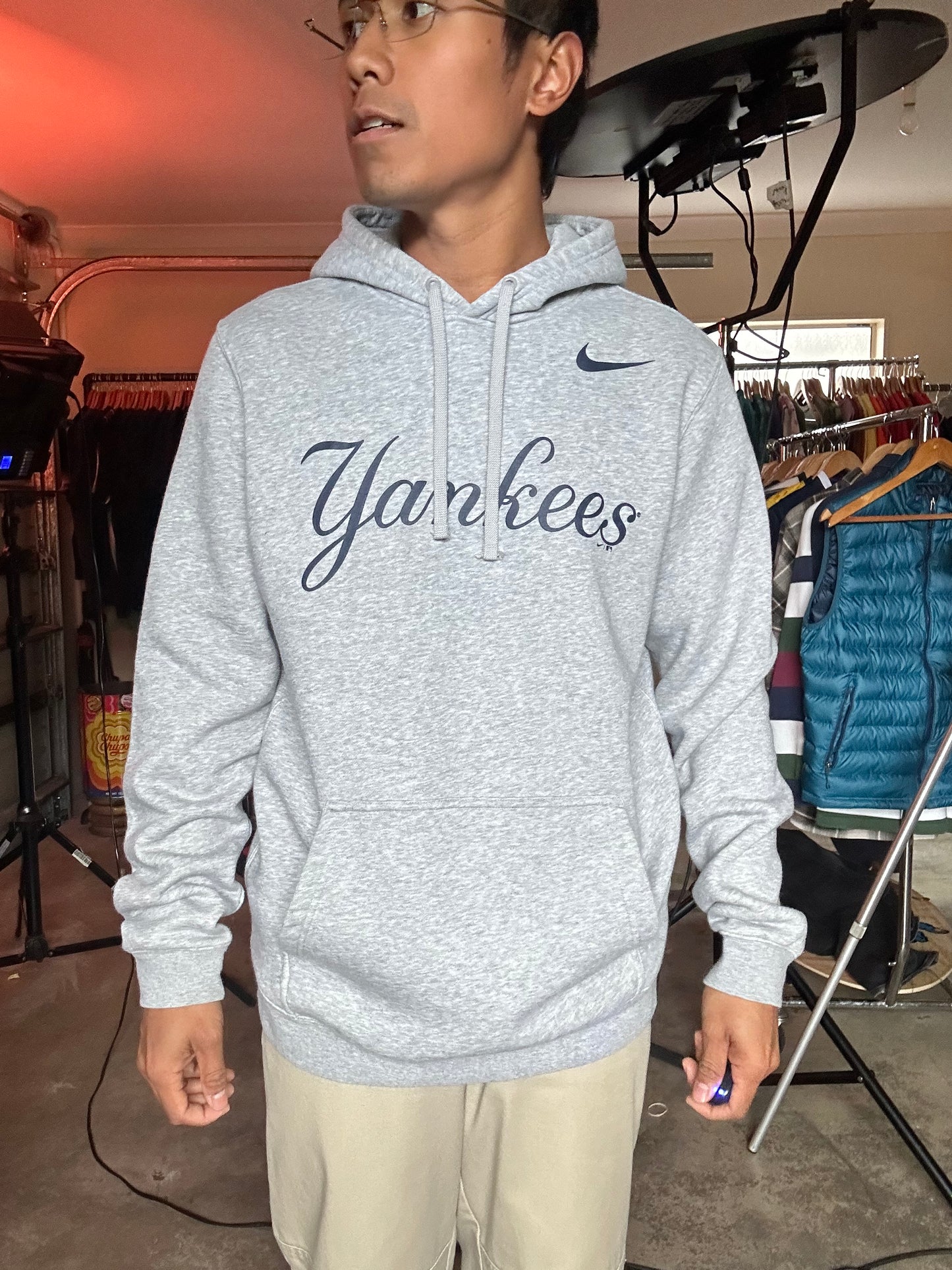 Nike New York Yankees pullover hoodie, MLB Large Grey