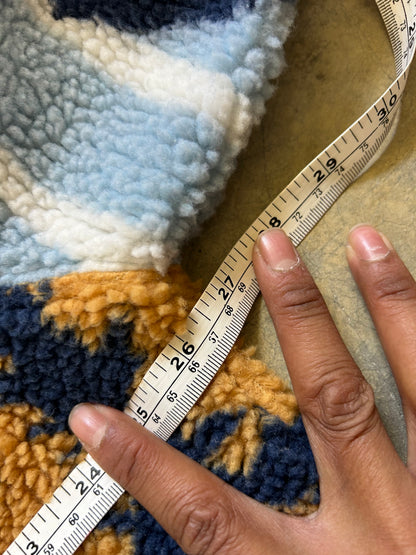 Kith Lakeside Claremont Sherpa Quarter Zip in the Summit colorway, featuring a graphic lakeside scene and a branded quarter-zip closure XL Blue