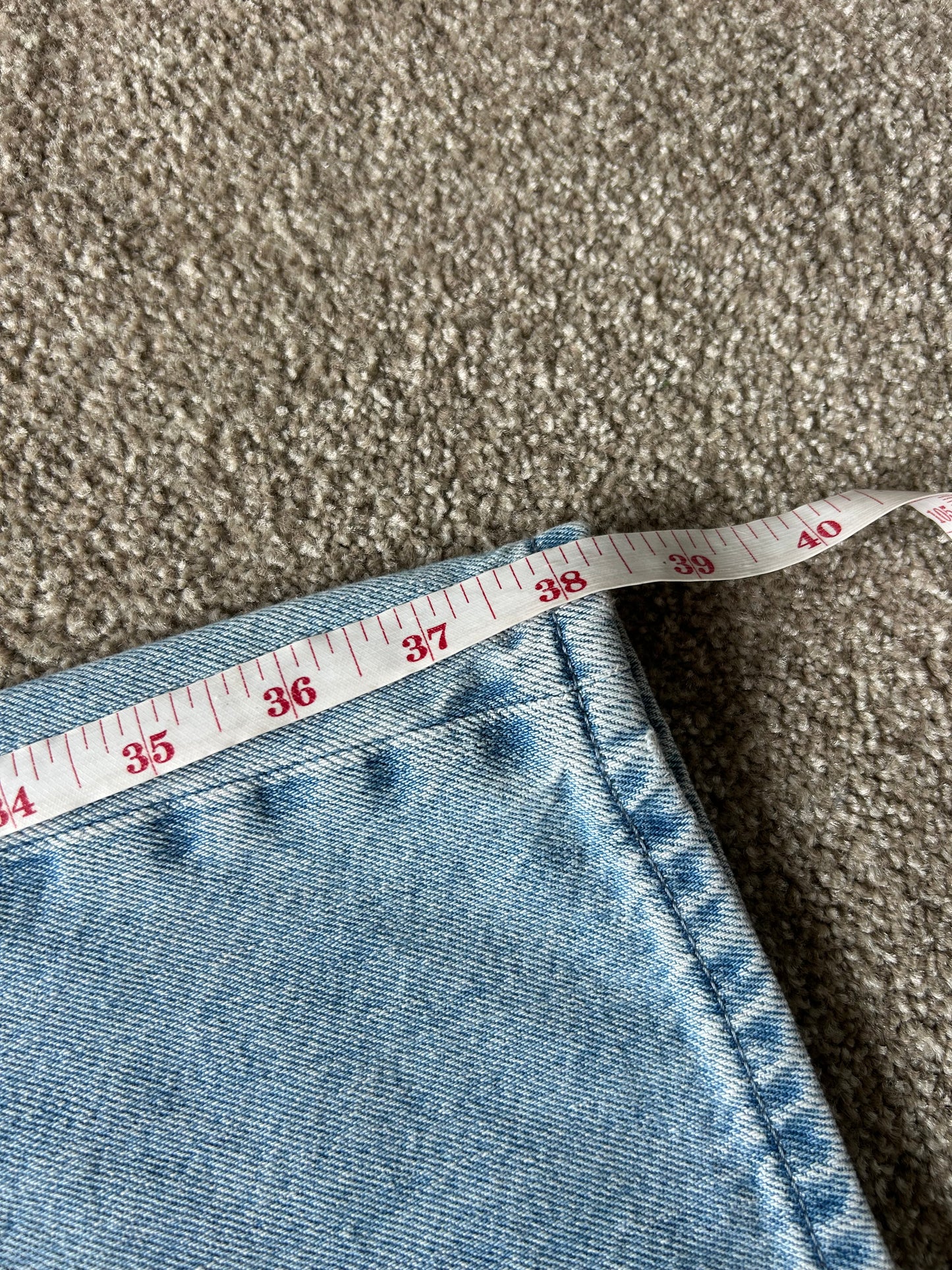Uniqlo Baggy Pants Light Washed size 30-32
