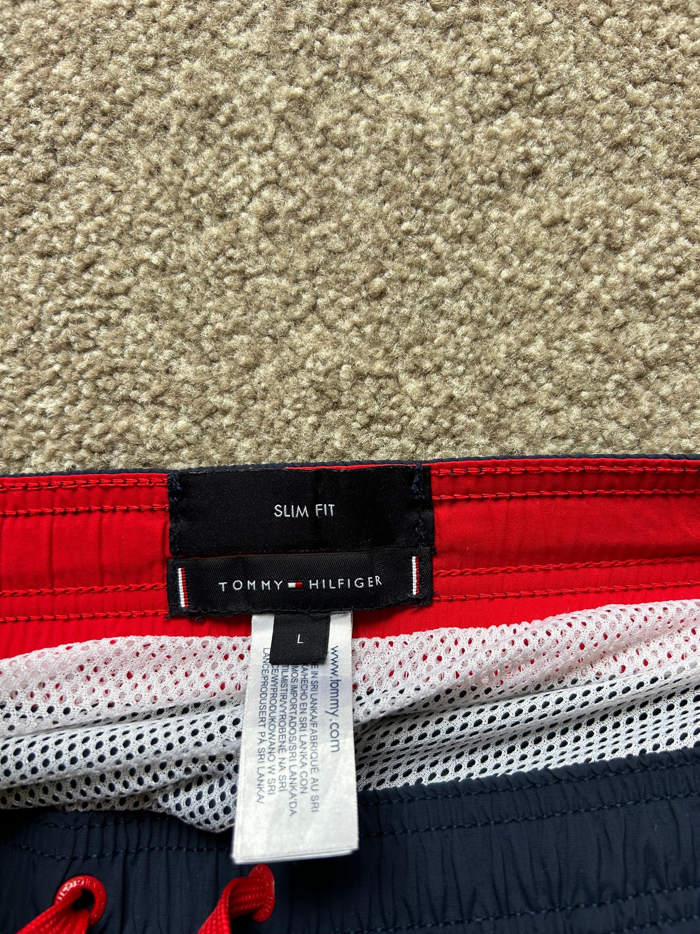 Tommy Hilfiger Board Shorts size Large 32-34 inches Waist