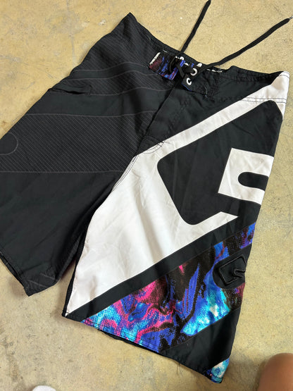 boardshorts Quiksilver, specifically part of their Young Guns collection size 32