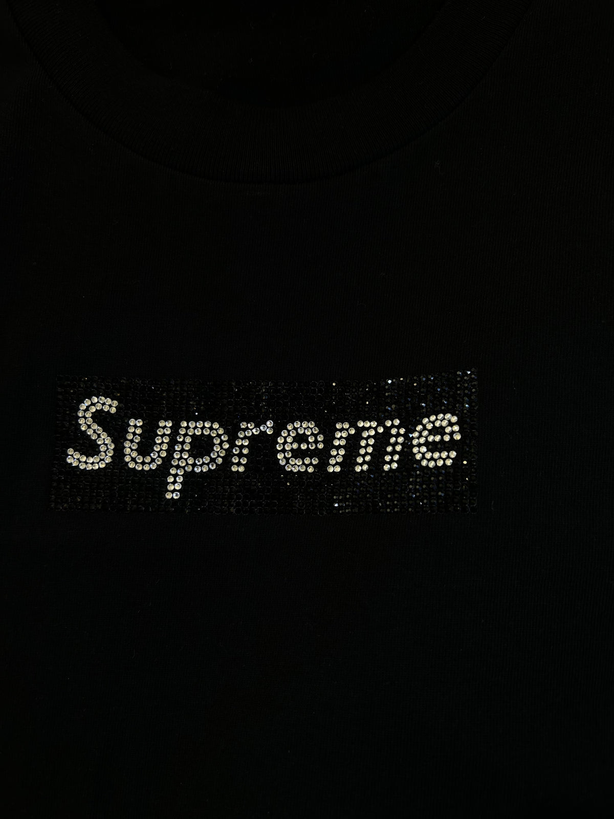Supreme 2019 Swarovski Box
Logo T-Shirt
SS19 Medium Fit