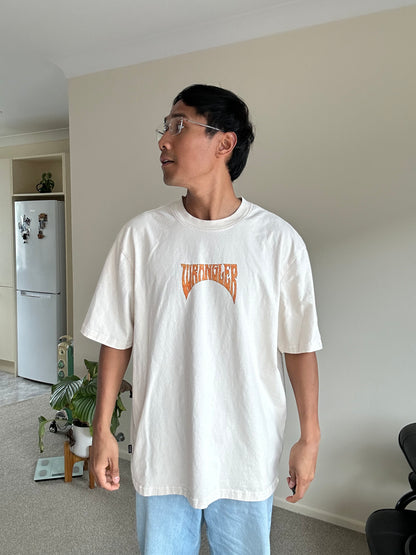 Wrangler short-sleeve graphic T-shirt in an off-white or cream color Large