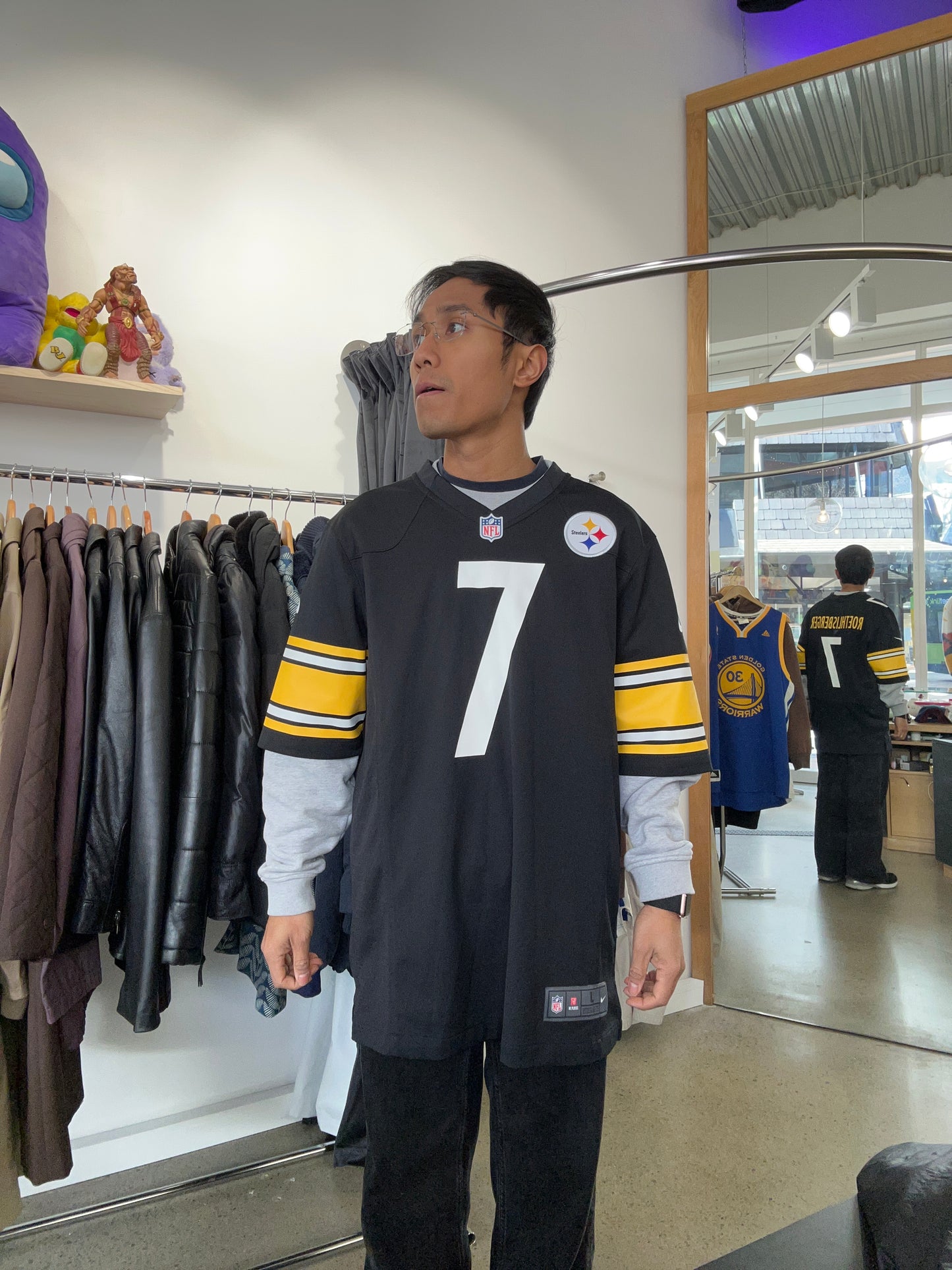 Nike Pittsburgh Steelers Ben Roethlisberger jersey featuring the iconic number 7 Large