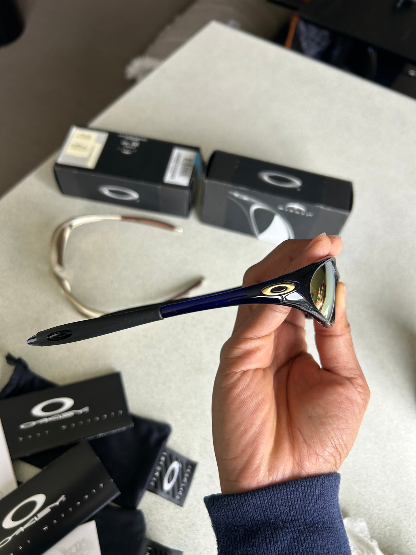 Authentic Oakley Minute 1.0 Crystal Blue/24K Gold Iridium Sunglasses