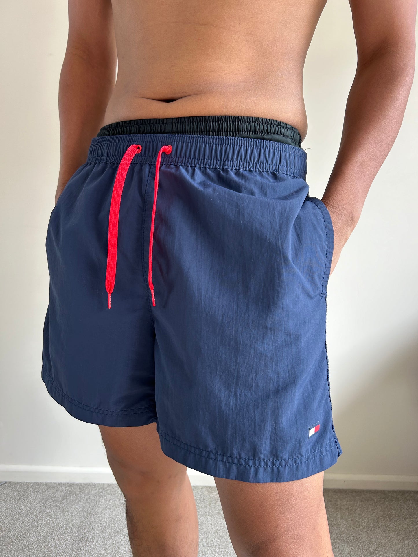 Tommy Hilfiger Board Shorts size Large 32-34 inches Waist