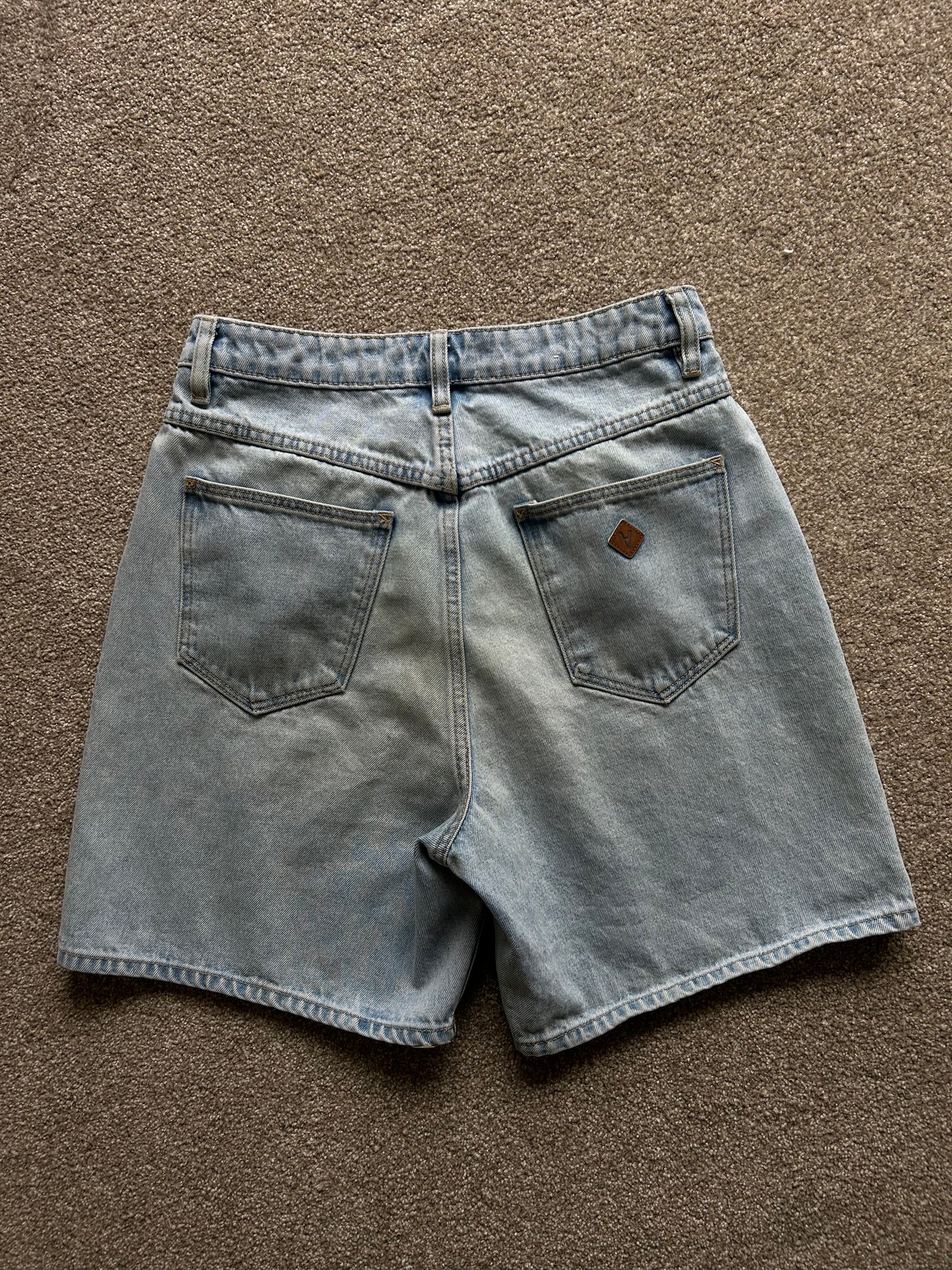 Abrand Jorts Above the Knee size 29 Denim