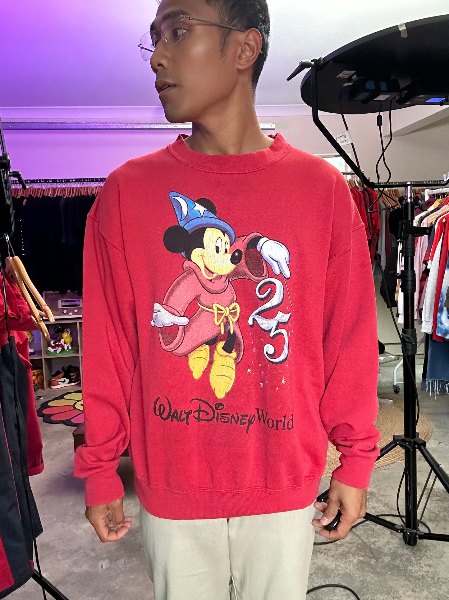 vintage 1996 Walt Disney World 25th Anniversary Sorcerer Mickey Mouse red crewneck sweatshirt Large