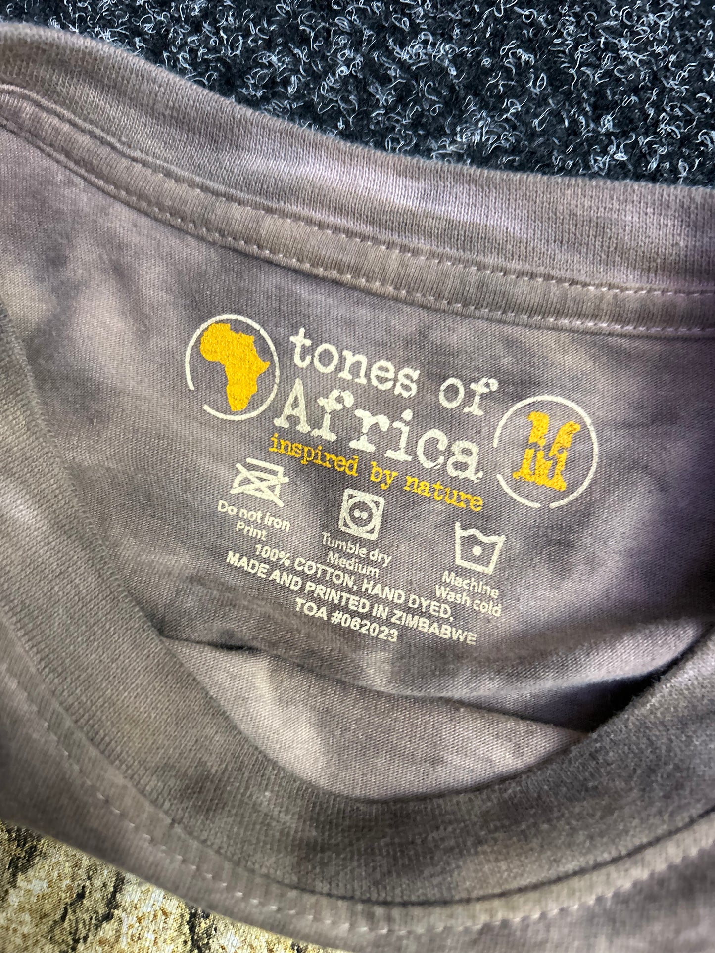 African Lion Tee Medium